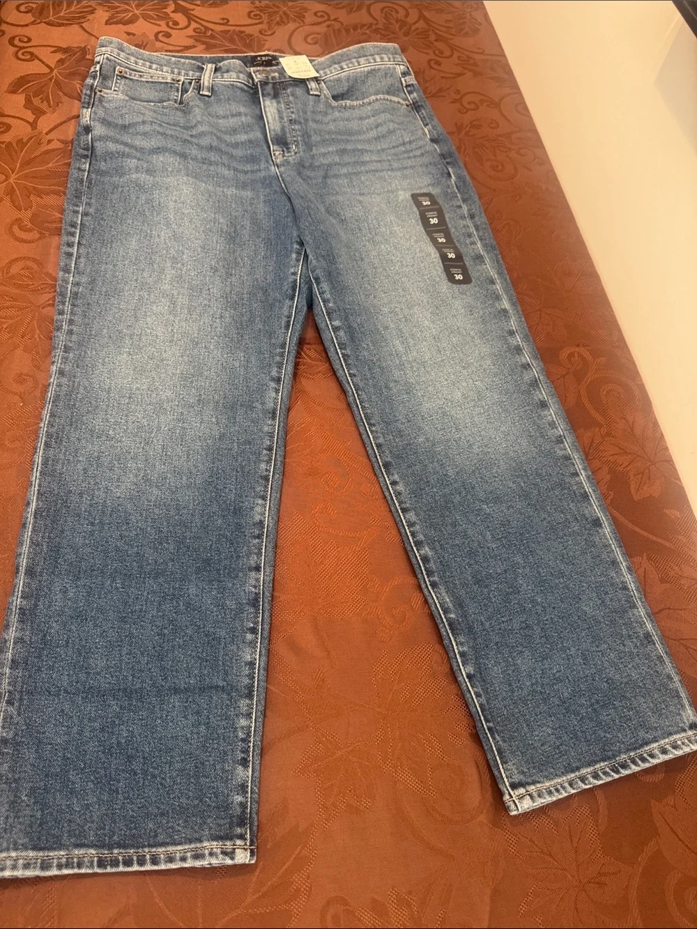 J. Crew Essential Straight Leg Jeans. Ladies 30